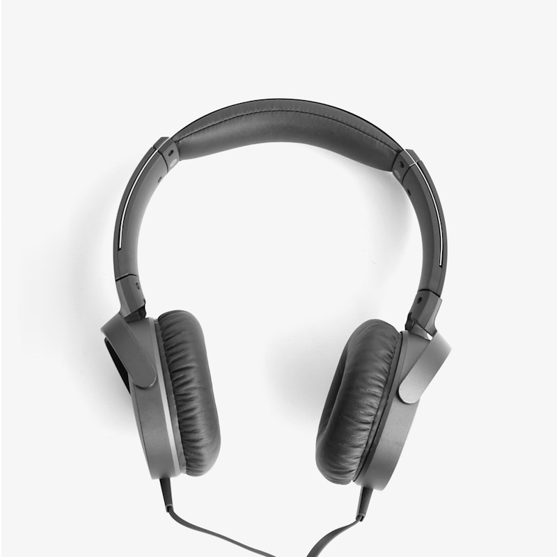 شاحن سريع USB-C 65W — أبيض
